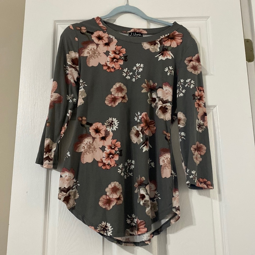Floral top